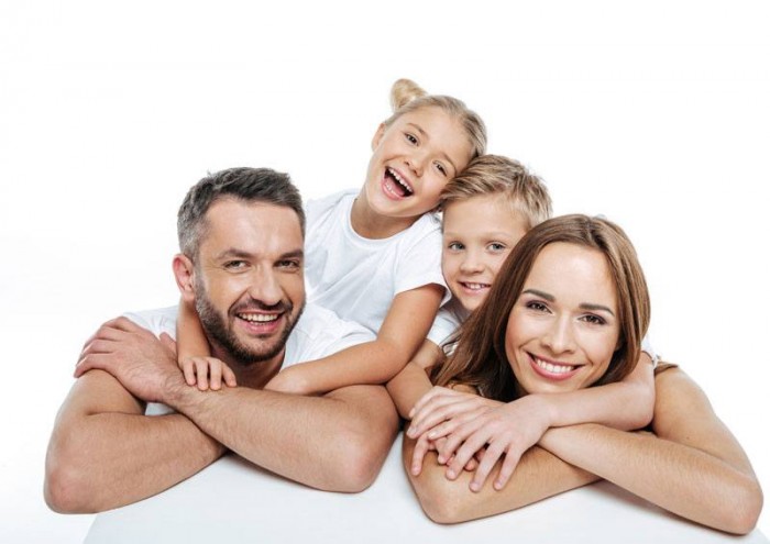 Durch Paketlösungen und Familienversicherungen sparen Sie zusätzlich