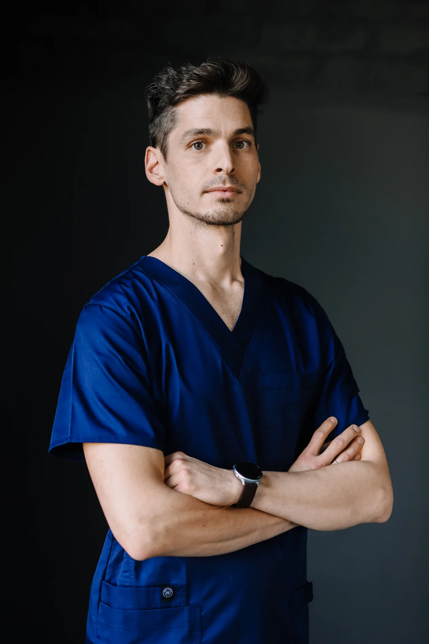 CompletDent Behandlungszimmer in Budapest — Hintergrundbild der Profilseite von Dr. Zsolt Perényi